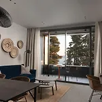 La Vista *